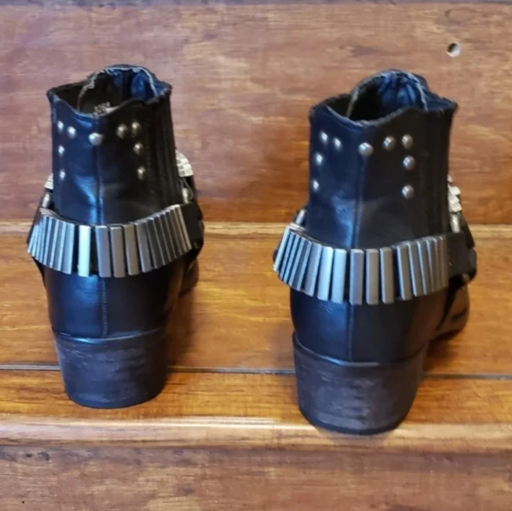 Tennis Black Silver Buckle Stud Boots Shoes Size EU38 US 7.5